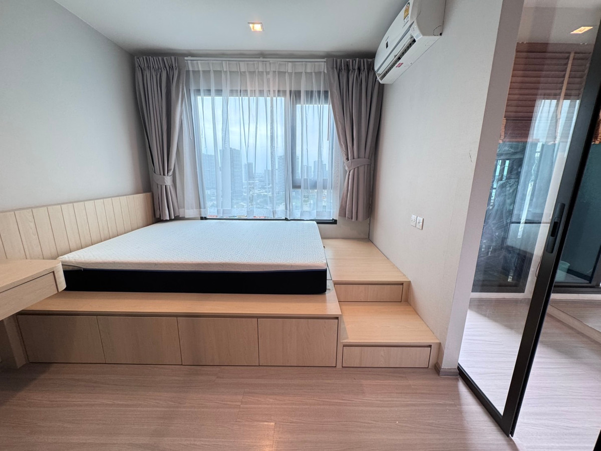 ขายคอนโดท่าพระ ตลาดพลู วุฒากาศ : ขายด่วน ห้องสวยมาก ตกแต่งพร้อมอยู่ Life Sathorn Sierra สอบถามเพิ่มเติมได้นะครับ