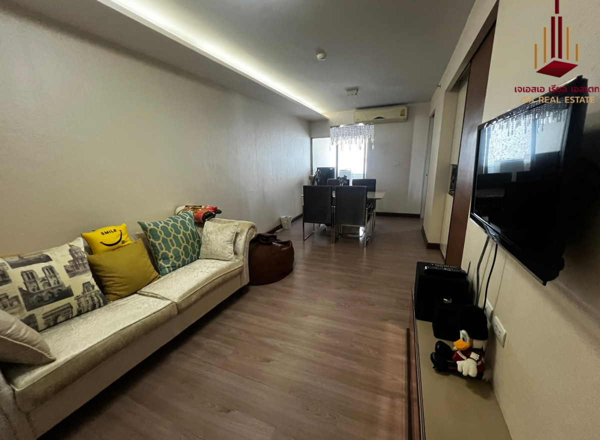 For SaleCondoKasetsart, Ratchayothin : Urgent sale, Supalai Condo, Kaset Intersection, 1 large bedroom, 50 sq m, beautifully decorated, ready to move in, room never rented out, if interested, contact Mr. James Mar.