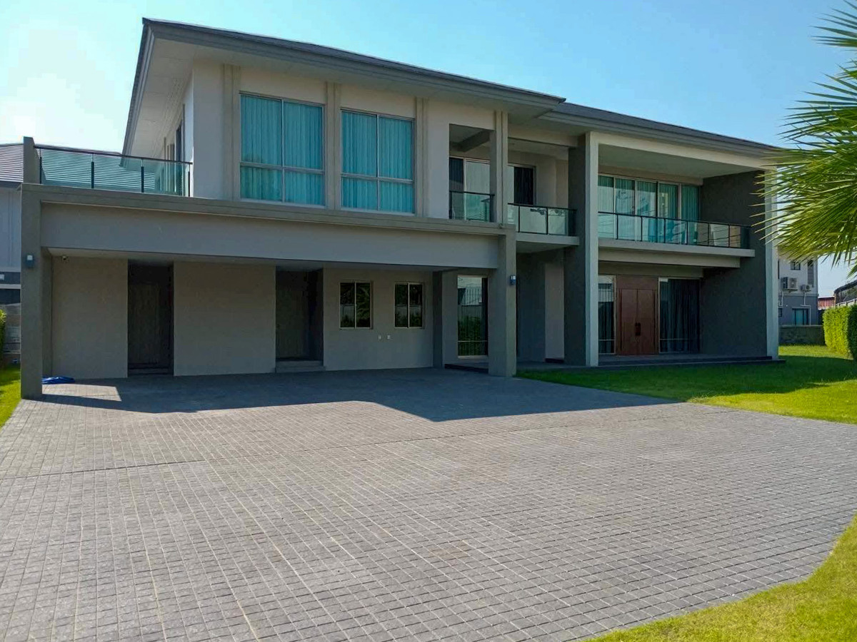 HouseLadkrabang, Suwannaphum Airport : The Palm Bangna–Wongwaen Large Detached House on Premium Plot, Brand New and Never Lived In Please call: 062-496-6454