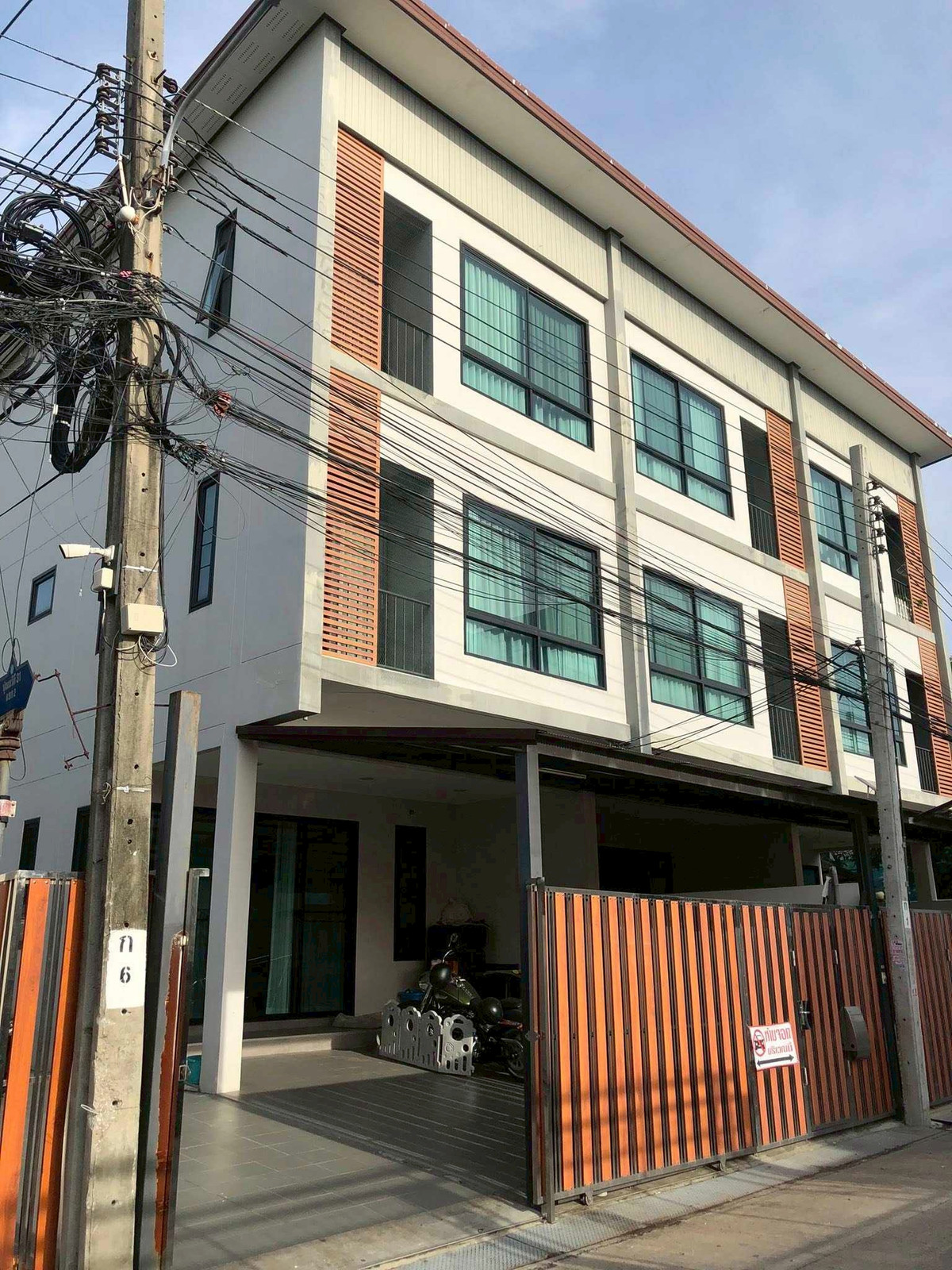 For SaleTownhomeSukhumvit, Asoke, Thonglor : LTH13893 – Townhome for Sale | Sukhumvit 101 | 230 sqm | 4 Beds 5 Baths | Near BTS Punnawithi |9.8 MB | Townhome for sale Sukhumvit 101