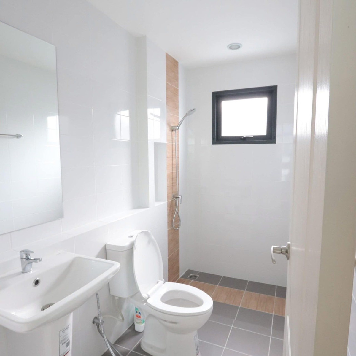 For RentHouseSamut Prakan,Samrong : P-2900 Ready-to-move-in house Grande Pleno (Sukhumvit-Bangna) near Mega Bangna and IKEA Bangna.