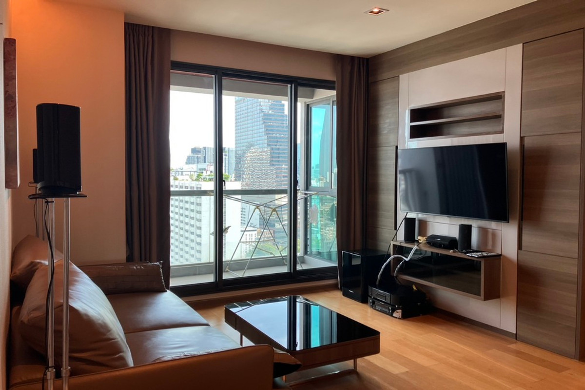 CondoSathorn, Narathiwat : 🔥 For Sale - Rent !! corner room, high floor 18++, rare item!! 🔥 Code C20250700034..........The Address Sathorn, 1 bedroom, 1 bathroom, furnished, ready to move in, Special Deal!!📣📣