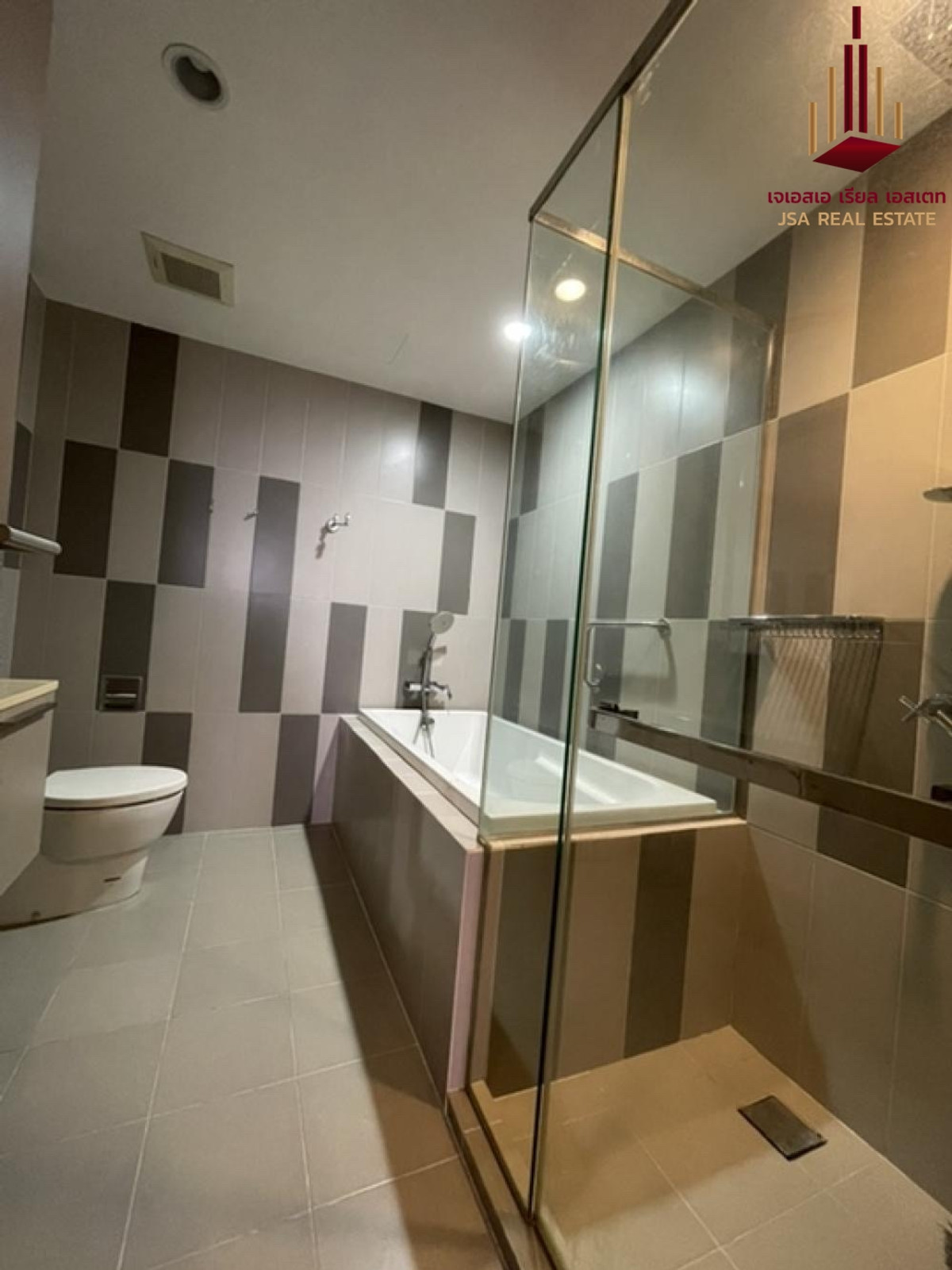 For SaleCondoWongwianyai, Charoennakor : ✨ For Sale: TEAL Sathorn - Taksin Condo ✨ 💰 Only 14,000,000 THB