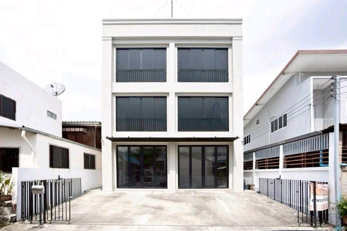 ให้เช่าโฮมออฟฟิศบางนา แบริ่ง ลาซาล : ให้เช่า Office บางนา-ตราด ซอย 13 ใหญ่มาก 💫🎄🎄邦纳-达路13巷办公室出租，面积超大！