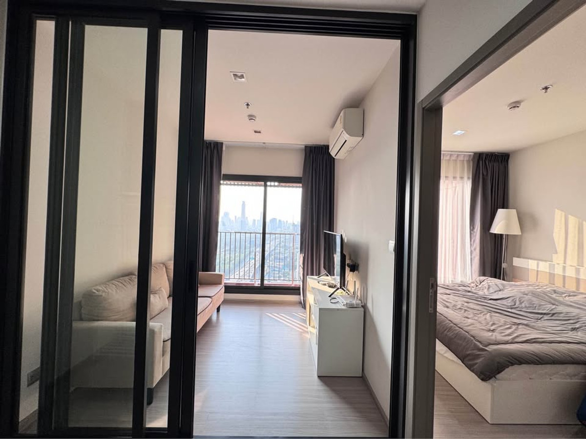 ขายคอนโดพระราม 9 เพชรบุรีตัดใหม่ RCA : 🏙️ 🔥 Hot Deal! ขายขาดทุน คอนโดวิวสวย Life Asoke Hype ใจกลางพระราม 9 🔥 🏙️ โอกาสทองของนักลงทุนและผู้ที่กำลังหาคอนโดคุณภาพ! ขายต่ำกว่าราคาตลาดและราคาประเมินที่ดิน!