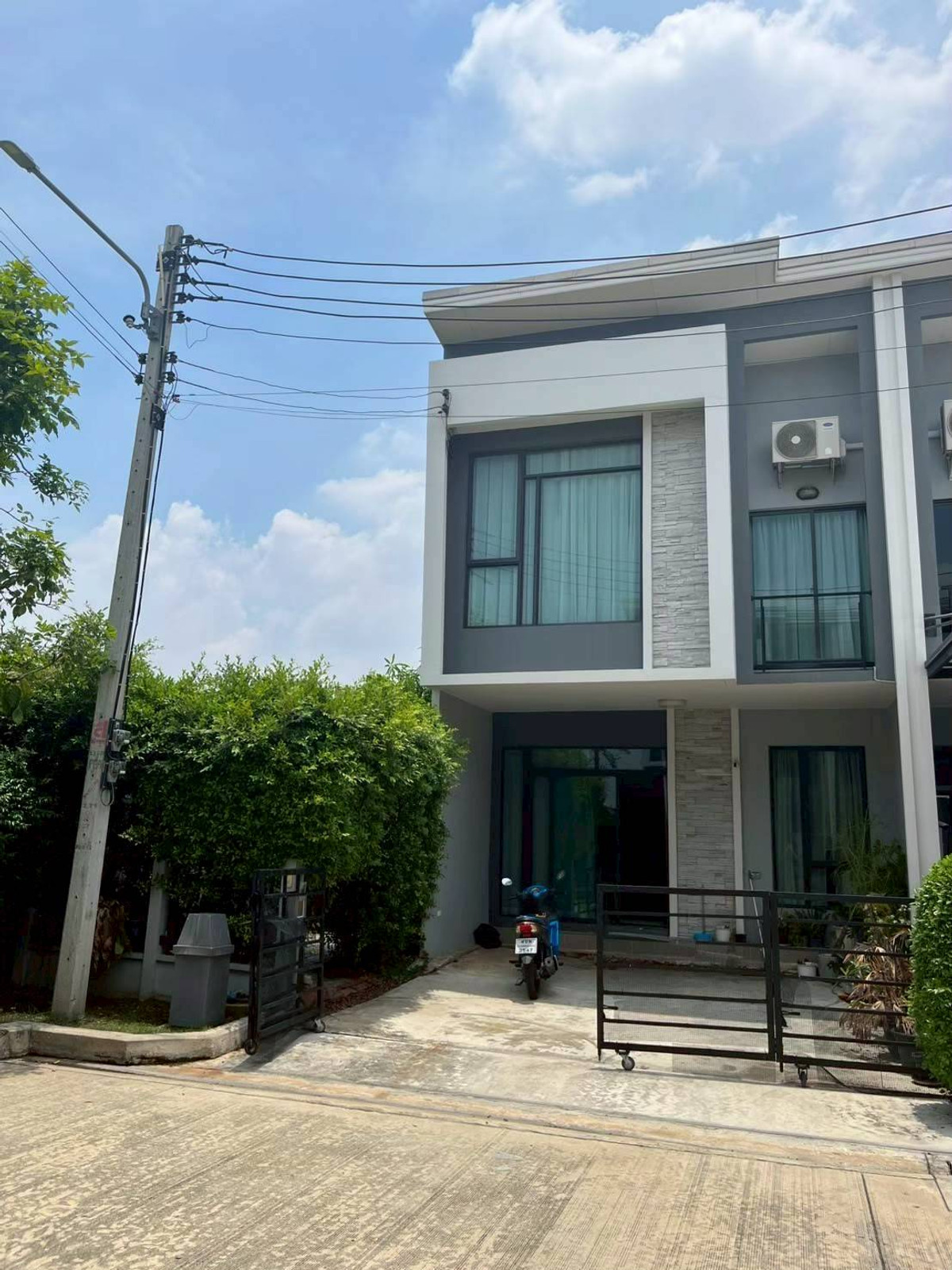 ขายทาวน์โฮมปทุมธานี รังสิต ธรรมศาสตร์ : 081AGNT🏡 ขายบ้านหลังมุม Grande Pleno พหลโยธิน–รังสิต บ้านหลังมุมเป็นส่วนตัวกว่า 