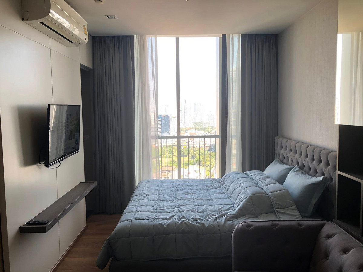 For RentCondoSukhumvit, Asoke, Thonglor : For rent Park Origin Phrom Phong, beautiful room, decorated in a cool style, very good price, decorated and ready to move in.