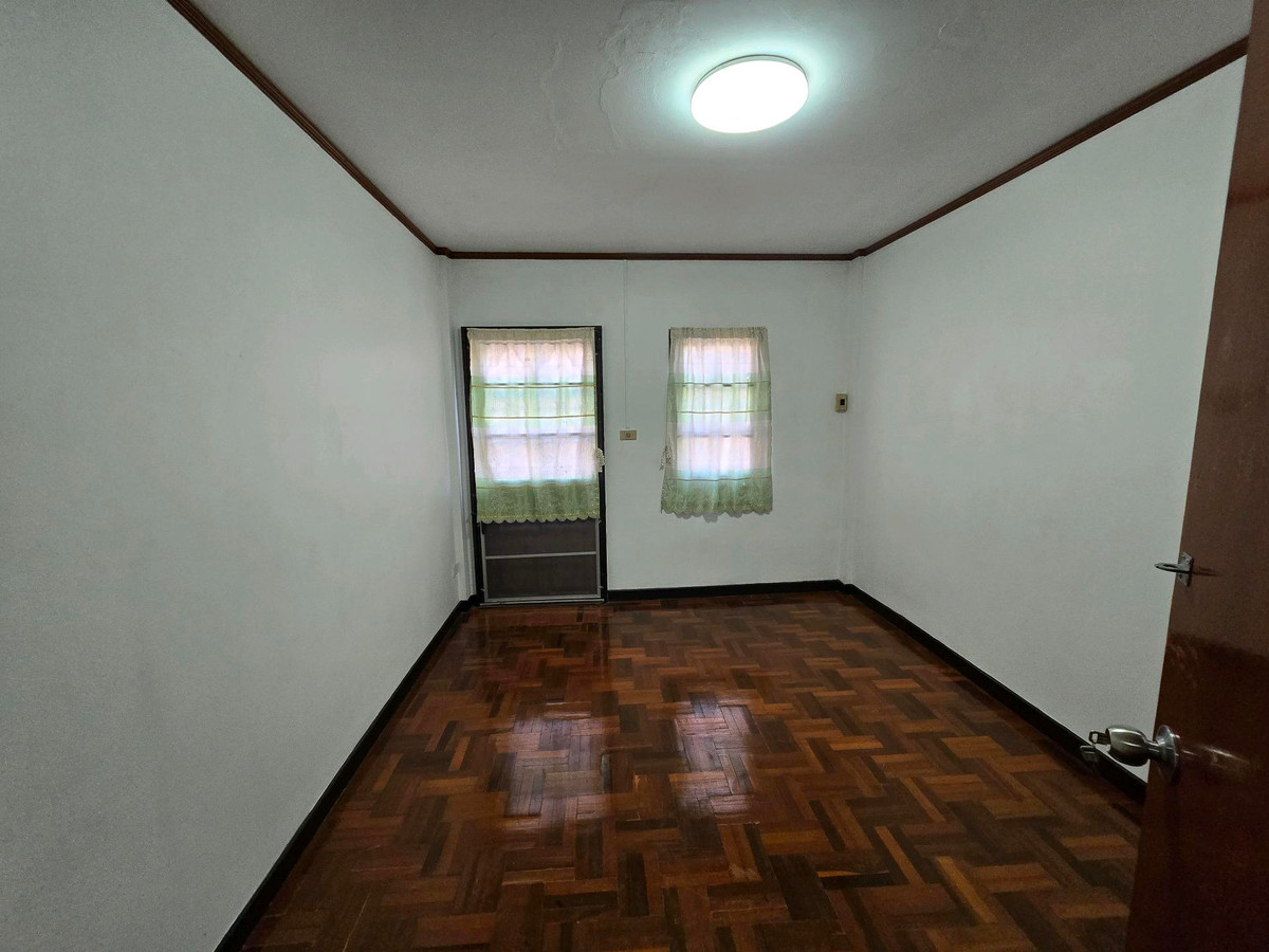 ให้เช่าทาวน์โฮมบางแค เพชรเกษม : 🏡 ให้เช่า ทาวน์โฮม 3 ชั้น พื้นที่ใช้สอยเยอะมาก ทำเลดีเดินทางสะดวกหมู่บ้านอยู่ติดถนนเลียบคลองทวีวัฒนา ถ.เพชรเกษม