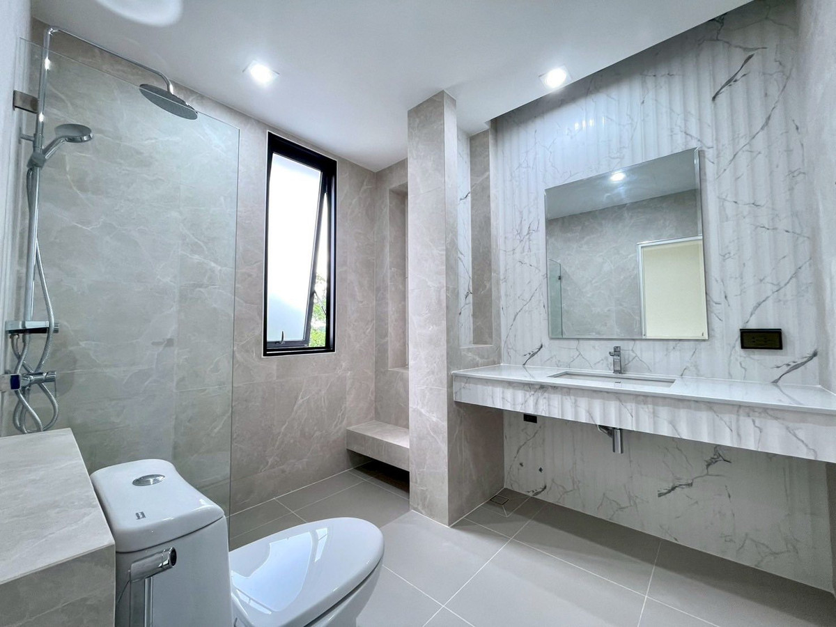 For SaleHouseMahachai Samut Sakhon : Nusasiri Rama 2 / 4 Bedrooms (For Sale), Nusasiri Rama II / 4 Bedrooms (FOR SALE) AOM018