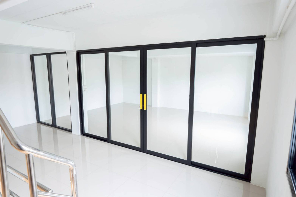 ขายอาคารพาณิชย์นนทบุรี บางใหญ่ บางบัวทอง : 🔥 ออฟฟิศ สำนักงาน 🔥 อาคารพาณิชย์ ตลาดบางใหญ่ / 4 ชั้น (ขาย), Commercial Building Bangyai Market / 4 Storey (FOR SALE) AOM014