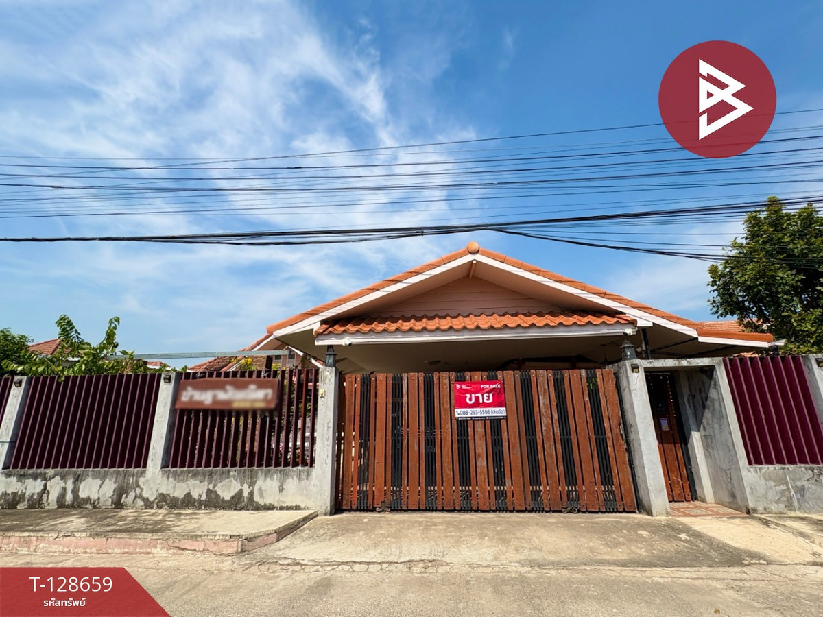 For SaleHouseNakhon Sawan : Single house for sale, Rochana Village, area 1 ngan, Takhli, Nakhon Sawan.
