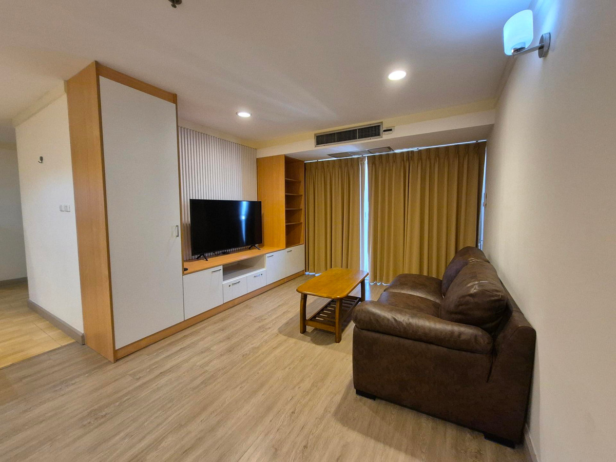 ให้เช่าคอนโดสุขุมวิท อโศก ทองหล่อ : ให้เช่า 2 ห้องนอน **พึ่งรีโนเวท** คอนโด Waterford Diamond Tower  Sukhumvit 30/1