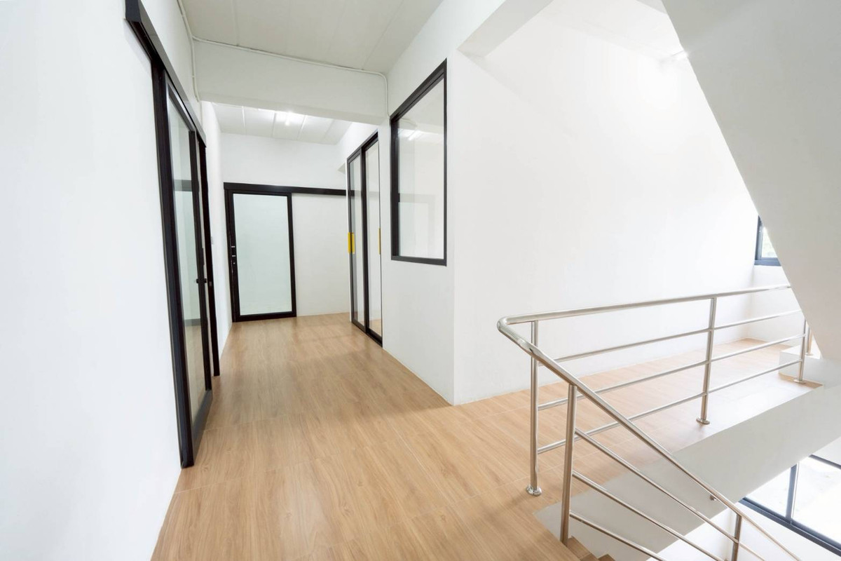 ขายอาคารพาณิชย์นนทบุรี บางใหญ่ บางบัวทอง : 🔥 ออฟฟิศ สำนักงาน 🔥 อาคารพาณิชย์ ตลาดบางใหญ่ / 4 ชั้น (ขาย), Commercial Building Bangyai Market / 4 Storey (FOR SALE) AOM014