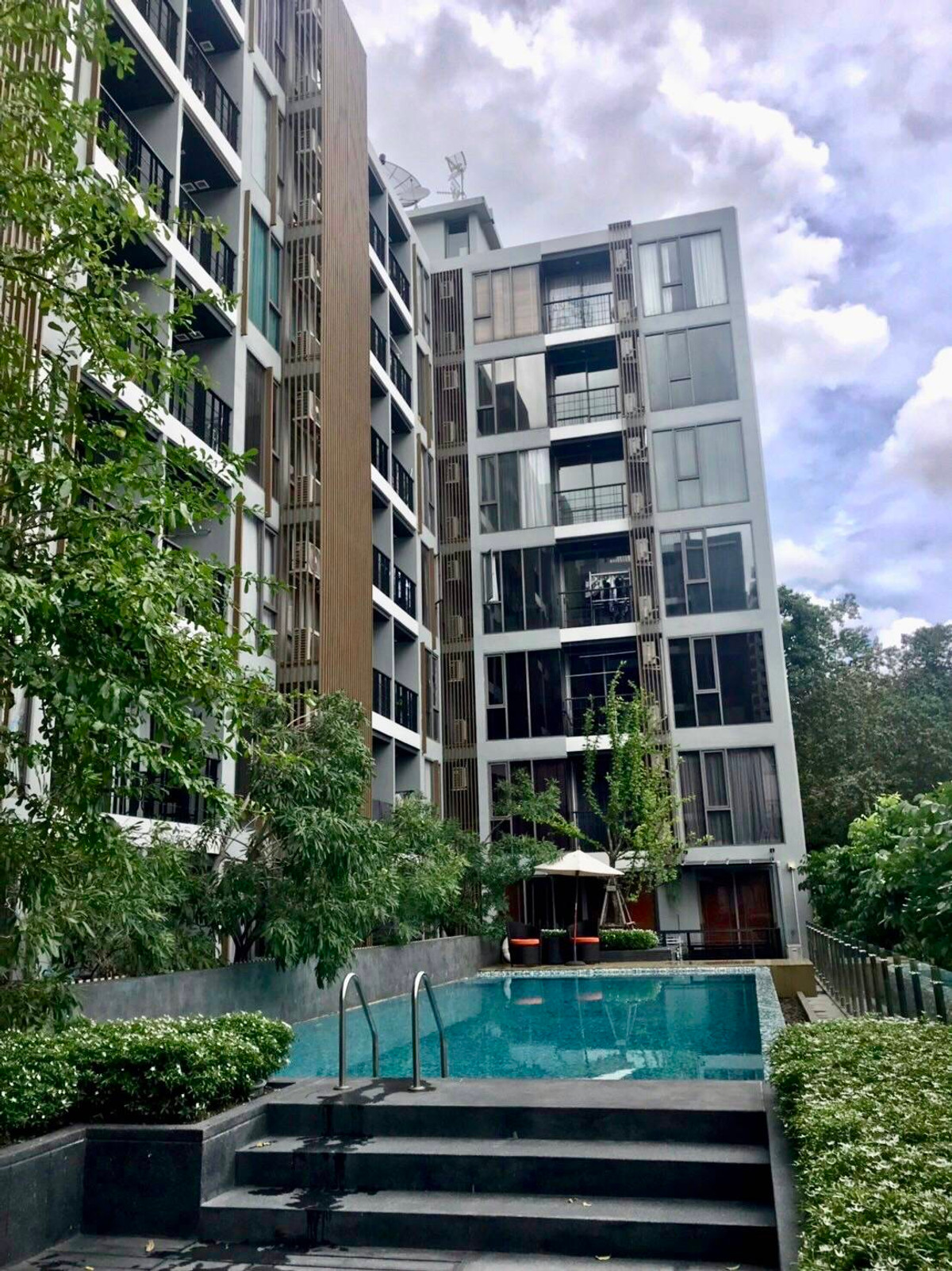 ให้เช่าคอนโดสีลม ศาลาแดง บางรัก : ให้เช่า Klass Silom ราคา 26,000 บาท [MKr251223]