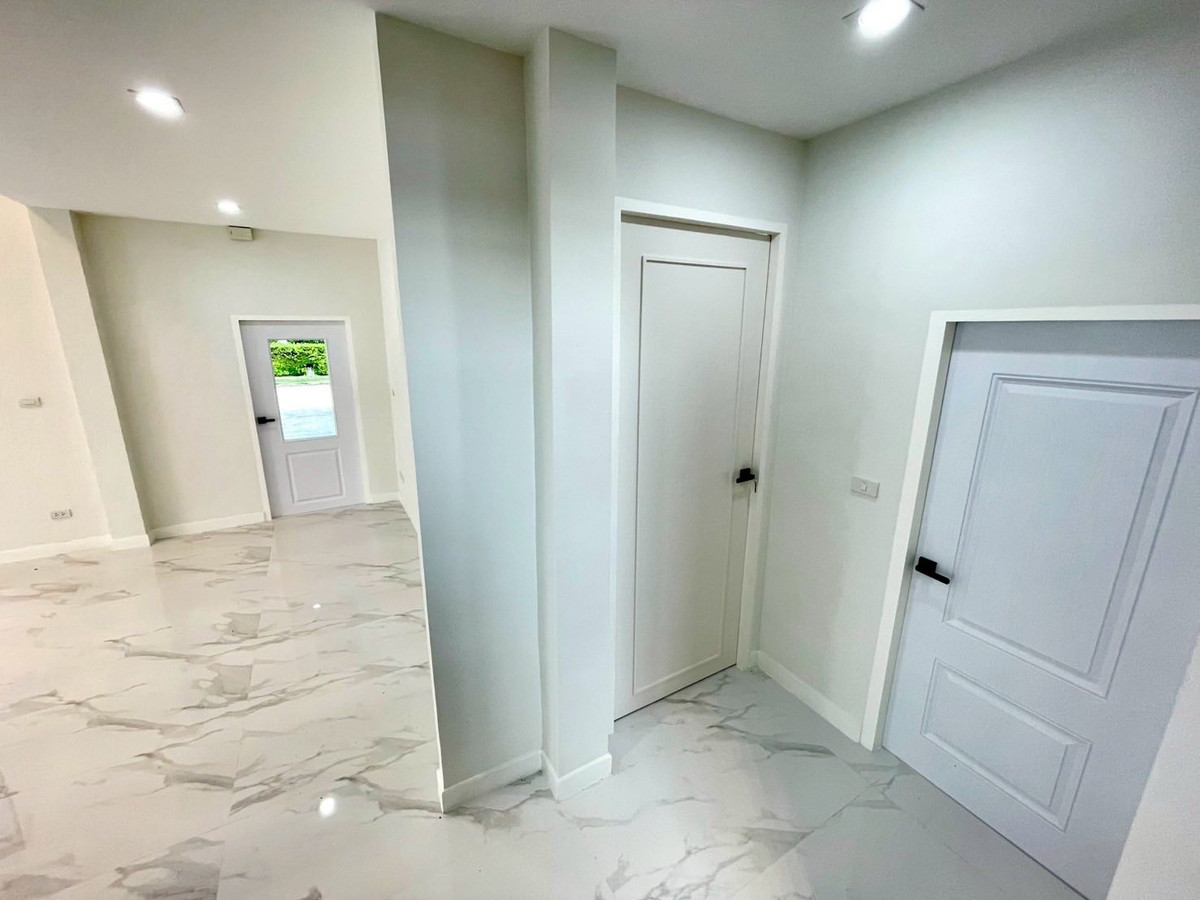 For SaleHouseMahachai Samut Sakhon : Nusasiri Rama 2 / 4 Bedrooms (For Sale), Nusasiri Rama II / 4 Bedrooms (FOR SALE) AOM018