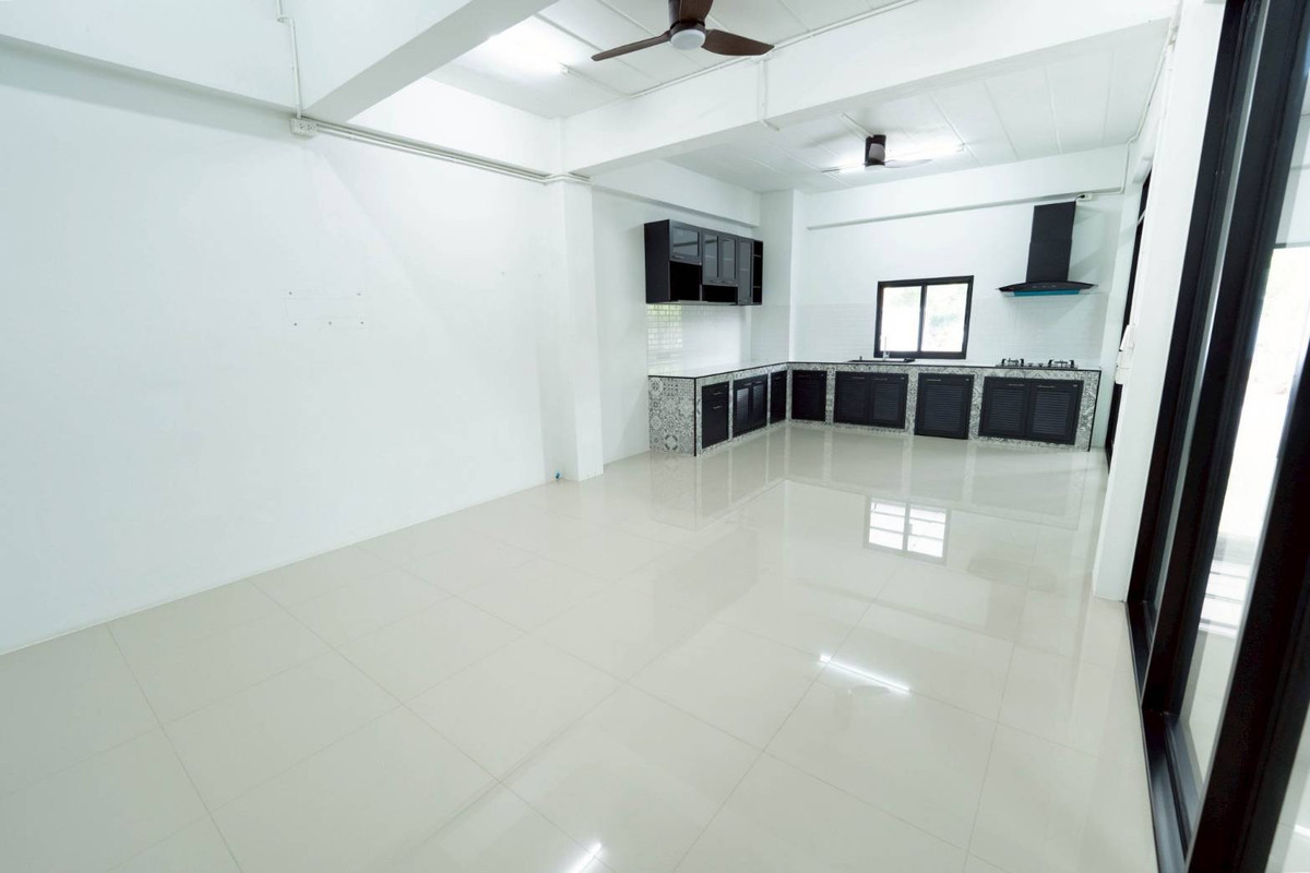 ขายอาคารพาณิชย์นนทบุรี บางใหญ่ บางบัวทอง : 🔥 ออฟฟิศ สำนักงาน 🔥 อาคารพาณิชย์ ตลาดบางใหญ่ / 4 ชั้น (ขาย), Commercial Building Bangyai Market / 4 Storey (FOR SALE) AOM014