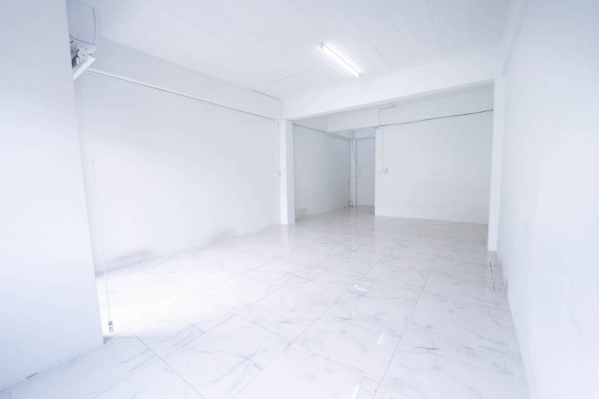 ขายอาคารพาณิชย์นนทบุรี บางใหญ่ บางบัวทอง : 🔥 ออฟฟิศ สำนักงาน 🔥 อาคารพาณิชย์ ตลาดบางใหญ่ / 4 ชั้น (ขาย), Commercial Building Bangyai Market / 4 Storey (FOR SALE) AOM014