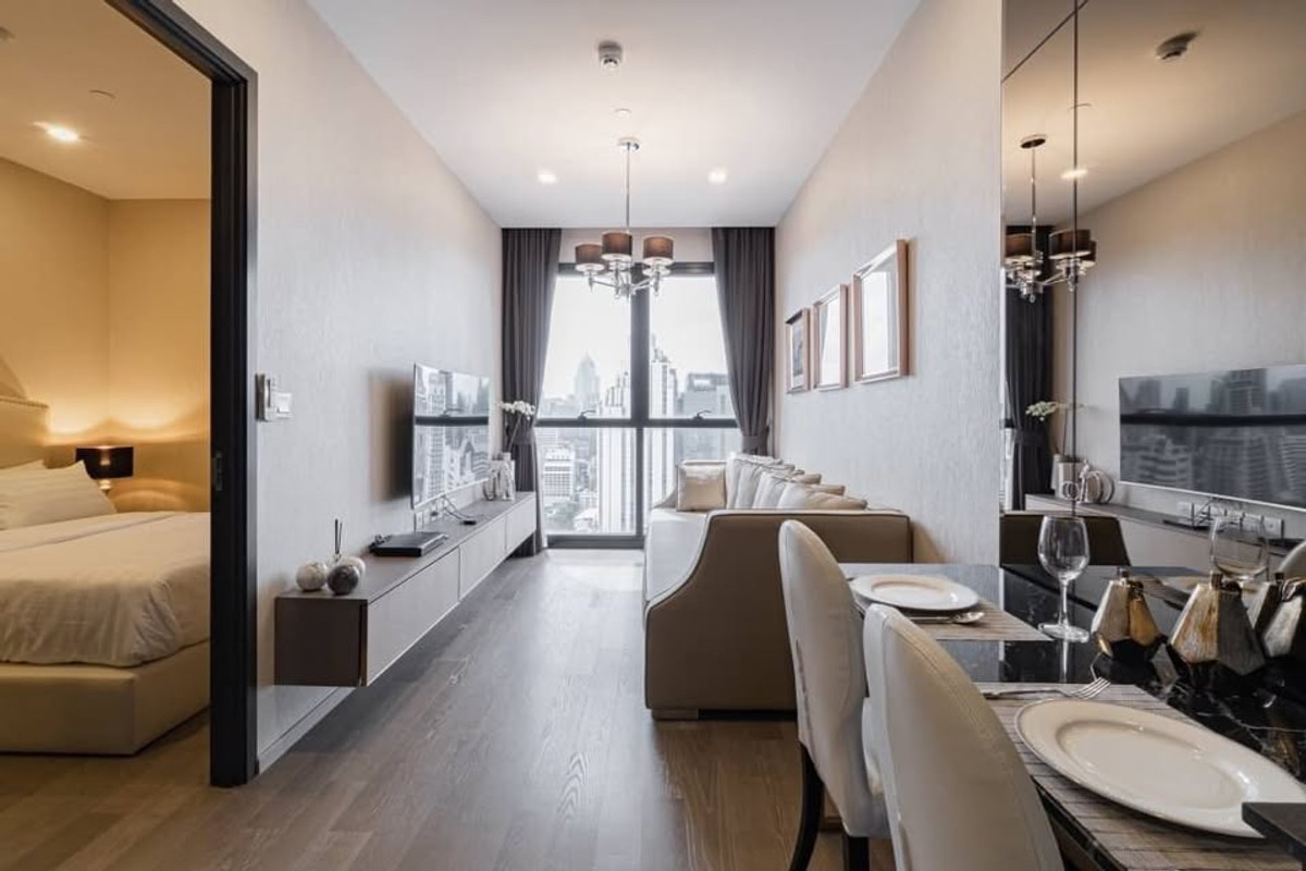 For RentCondoSukhumvit, Asoke, Thonglor : Rent-Ashton Asoke, luxury condo in the heart of the city, beautiful room, BTS Asoke 230 m.