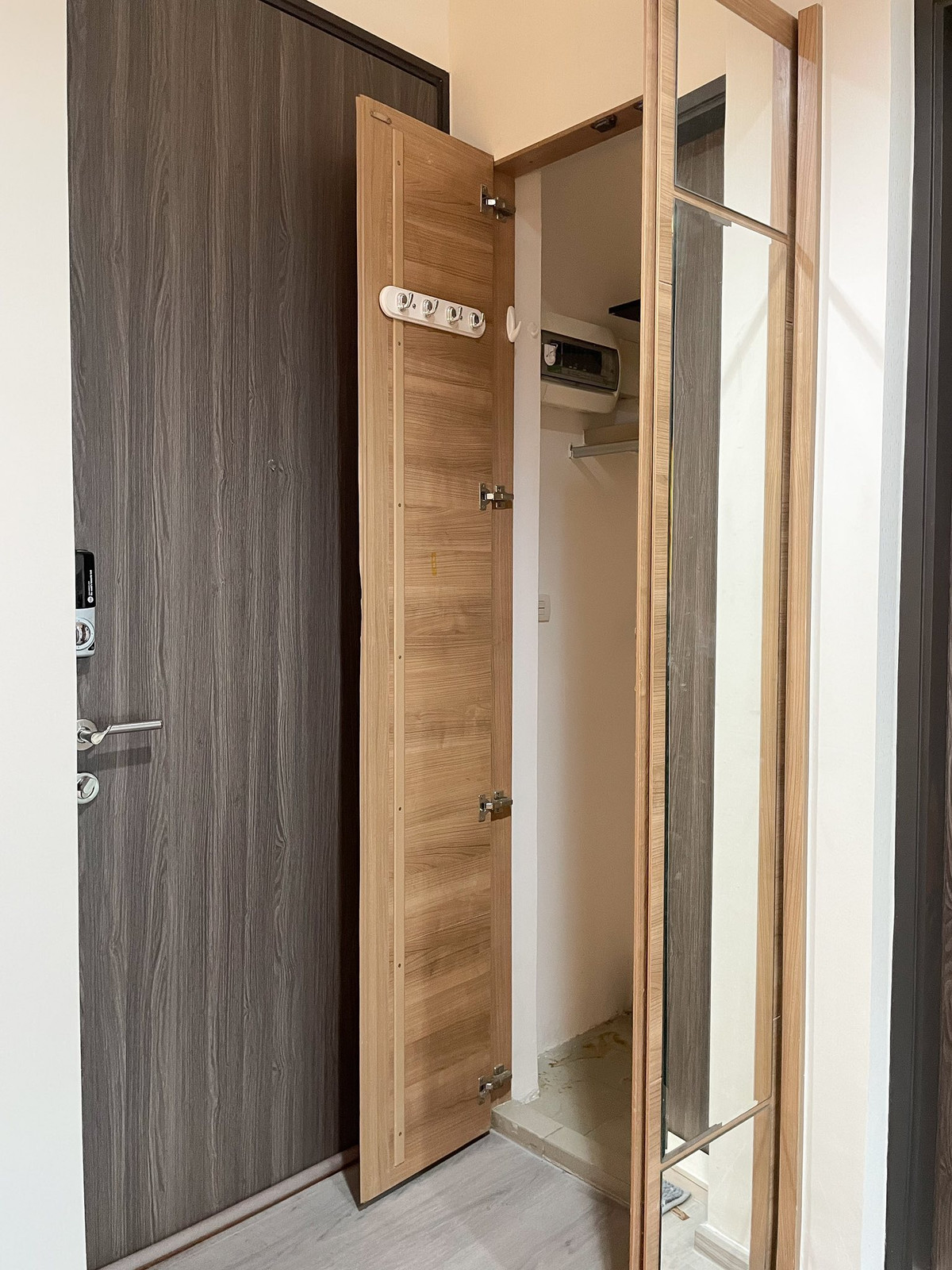 For SaleCondoSapankwai,Jatujak : Condo for sale Rhyhtm Phahon-Ari price 3,820,000 baht [JZs251215]