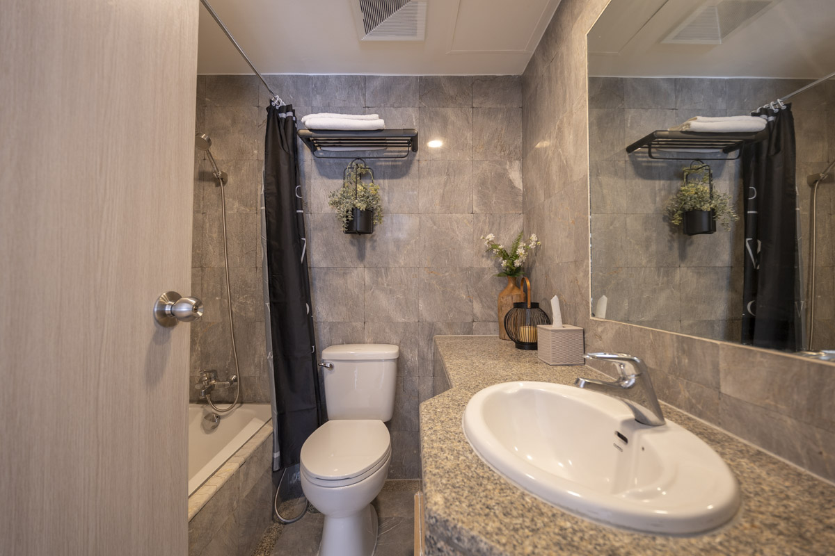 For SaleCondoRatchathewi,Phayathai : 🔥Urgent Sale!🔥 Pruksasiri 1 Ratchathewi House, near BTS Ratchathewi Station, fully furnished, ready to move in.