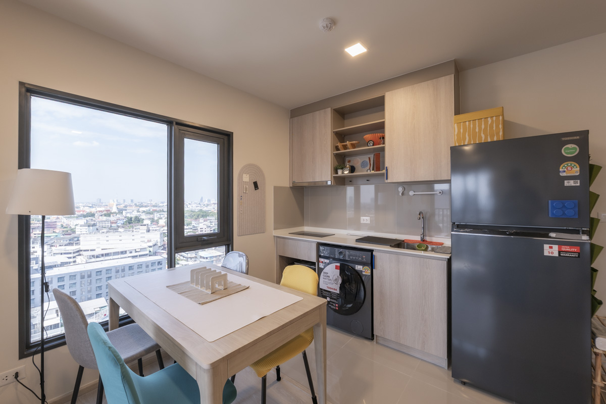 For SaleCondoWongwianyai, Charoennakor : 🔥Urgent Sale!🔥 Flo by Sansiri condo near BTS Khlong San station. Fully furnished and ready to move in.