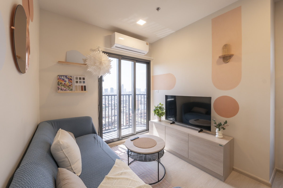 For SaleCondoWongwianyai, Charoennakor : 🔥Urgent Sale!🔥 Flo by Sansiri condo near BTS Khlong San station. Fully furnished and ready to move in.