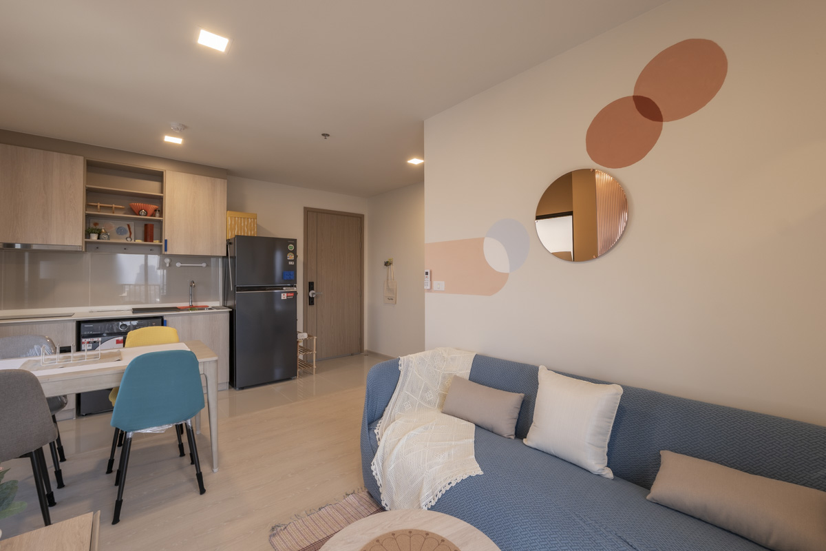 For SaleCondoWongwianyai, Charoennakor : 🔥Urgent Sale!🔥 Flo by Sansiri condo near BTS Khlong San station. Fully furnished and ready to move in.