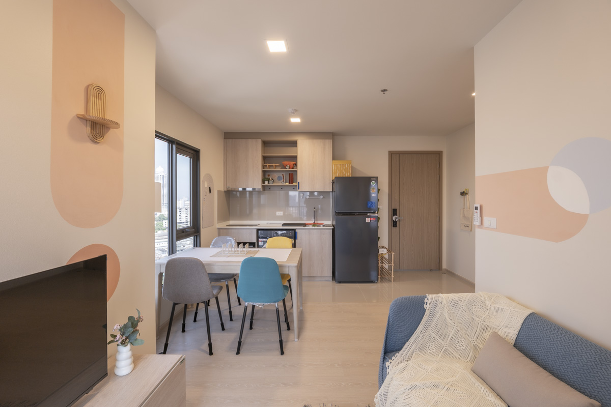 For SaleCondoWongwianyai, Charoennakor : 🔥Urgent Sale!🔥 Flo by Sansiri condo near BTS Khlong San station. Fully furnished and ready to move in.