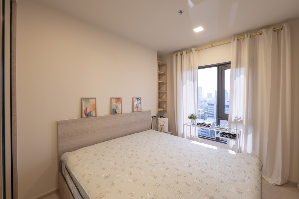 For SaleCondoWongwianyai, Charoennakor : 🔥Urgent Sale!🔥 Flo by Sansiri condo near BTS Khlong San station. Fully furnished and ready to move in.