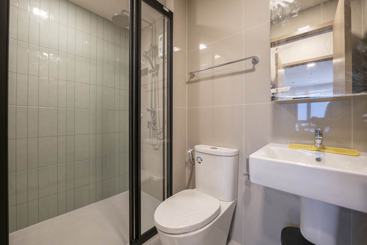 For SaleCondoWongwianyai, Charoennakor : 🔥Urgent Sale!🔥 Flo by Sansiri condo near BTS Khlong San station. Fully furnished and ready to move in.