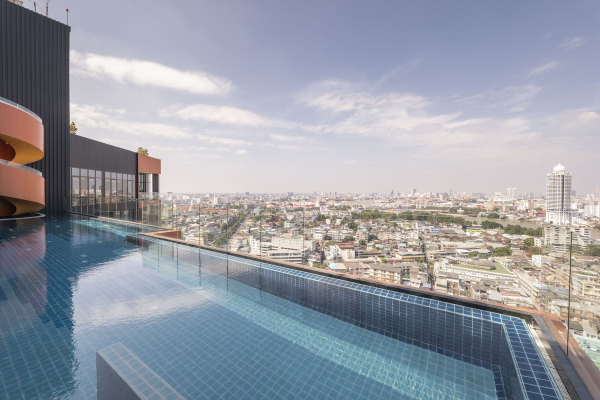 For SaleCondoWongwianyai, Charoennakor : 🔥Urgent Sale!🔥 Flo by Sansiri condo near BTS Khlong San station. Fully furnished and ready to move in.