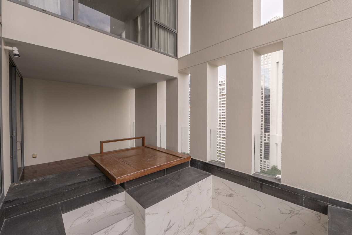 For SaleCondoSathorn, Narathiwat : 🔥Urgent Sale!🔥 The Sukhothai Residences, near MRT Lumpini and BTS Sala Daeng stations.