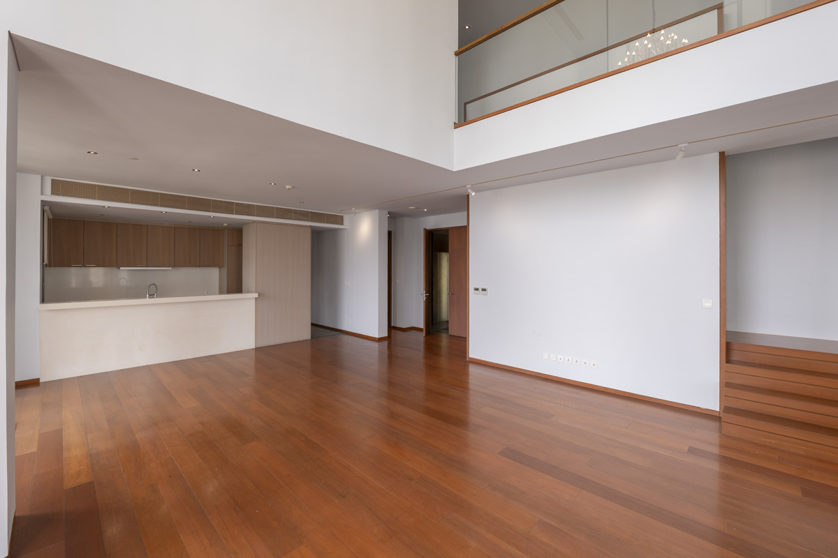 For SaleCondoSathorn, Narathiwat : 🔥Urgent Sale!🔥 The Sukhothai Residences, near MRT Lumpini and BTS Sala Daeng stations.