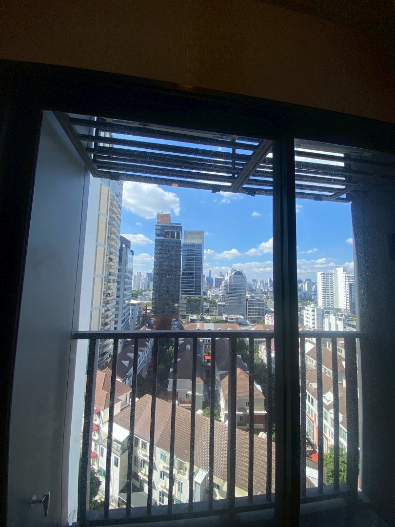 For RentCondoSukhumvit, Asoke, Thonglor : 🔥Rent Now🔥 Park Origin Thonglor, near BTS Thonglor Station. Fully furnished and ready to move in.