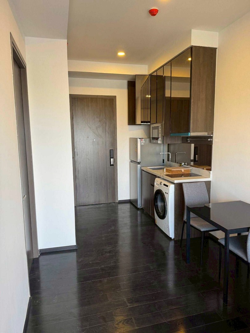 For RentCondoSukhumvit, Asoke, Thonglor : 🔥Rent Now🔥 Park Origin Thonglor, near BTS Thonglor Station. Fully furnished and ready to move in.