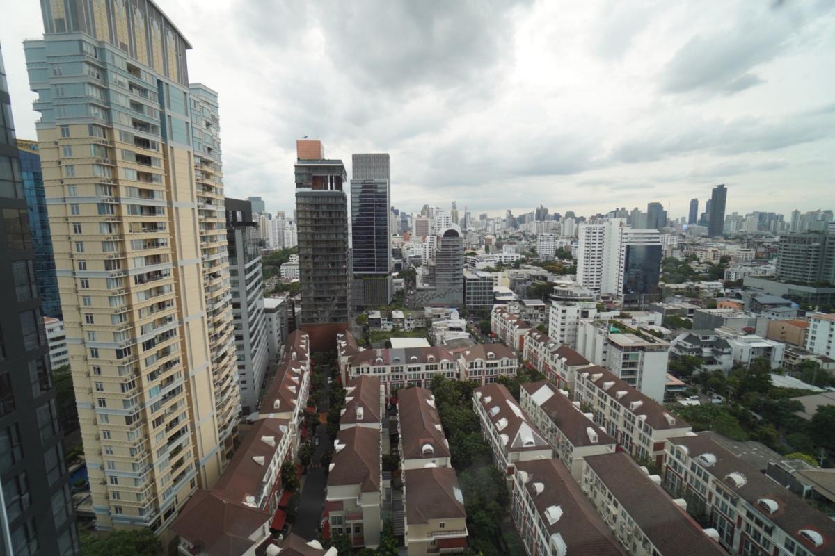 For RentCondoSukhumvit, Asoke, Thonglor : 🔥Rent Now🔥 Park Origin Thonglor, near BTS Thonglor Station. Fully furnished and ready to move in.