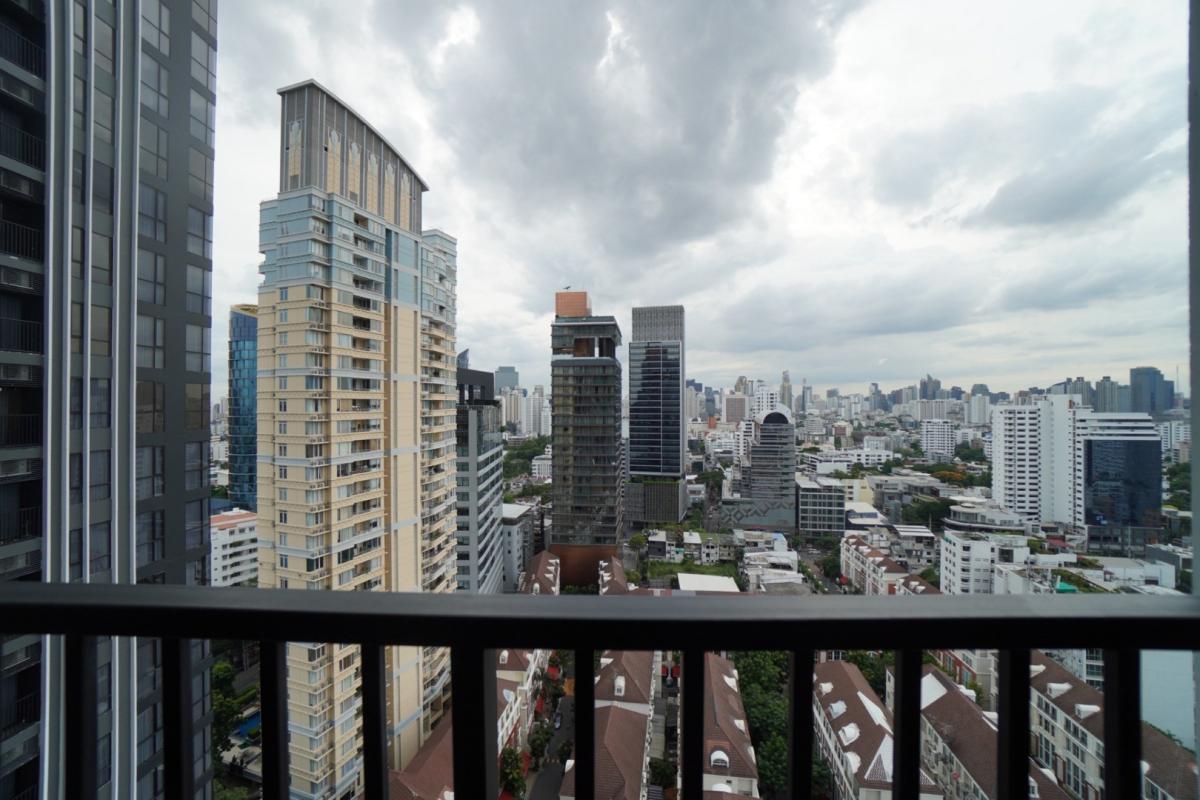 For RentCondoSukhumvit, Asoke, Thonglor : 🔥Rent Now🔥 Park Origin Thonglor, near BTS Thonglor Station. Fully furnished and ready to move in.