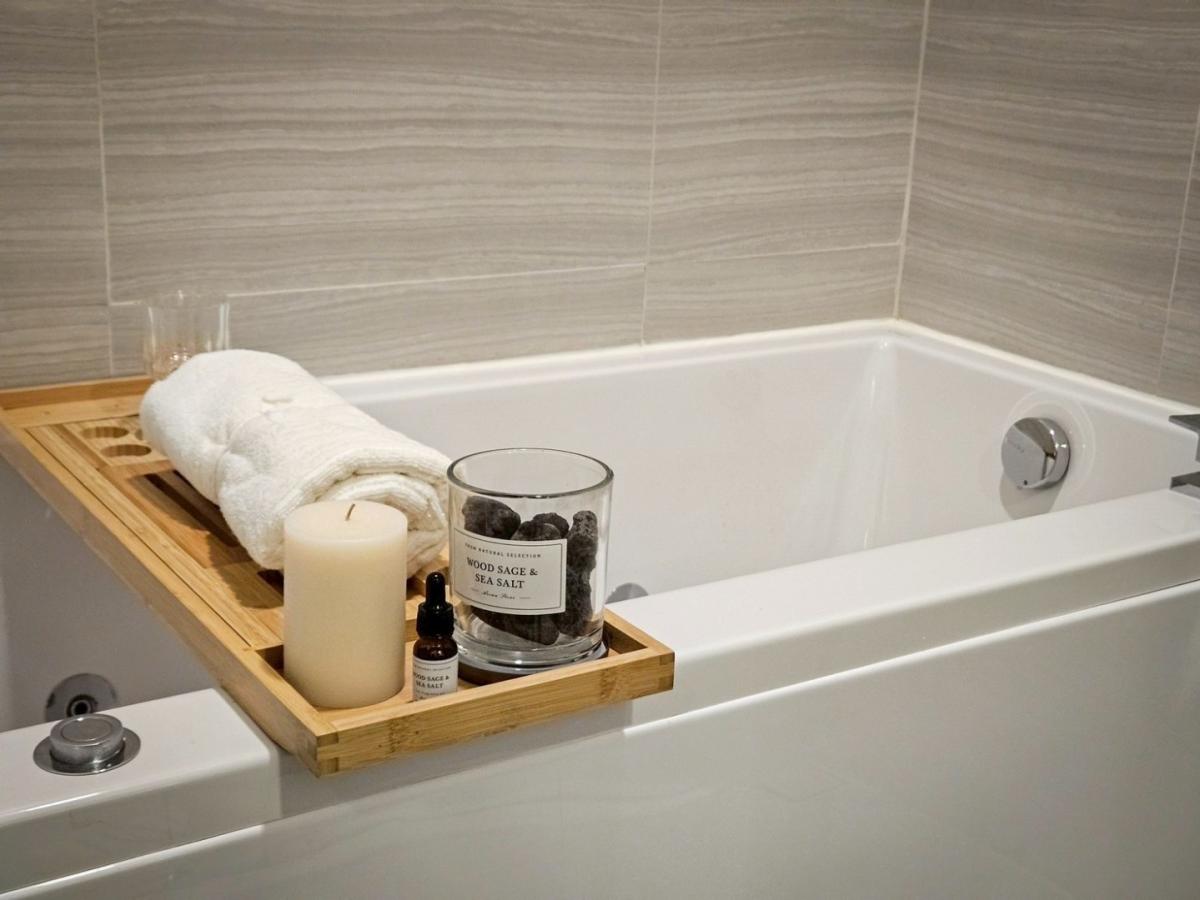 For RentCondoSukhumvit, Asoke, Thonglor : 🔥Rent Now🔥 Park Origin Thonglor, near BTS Thonglor Station. Fully furnished and ready to move in.