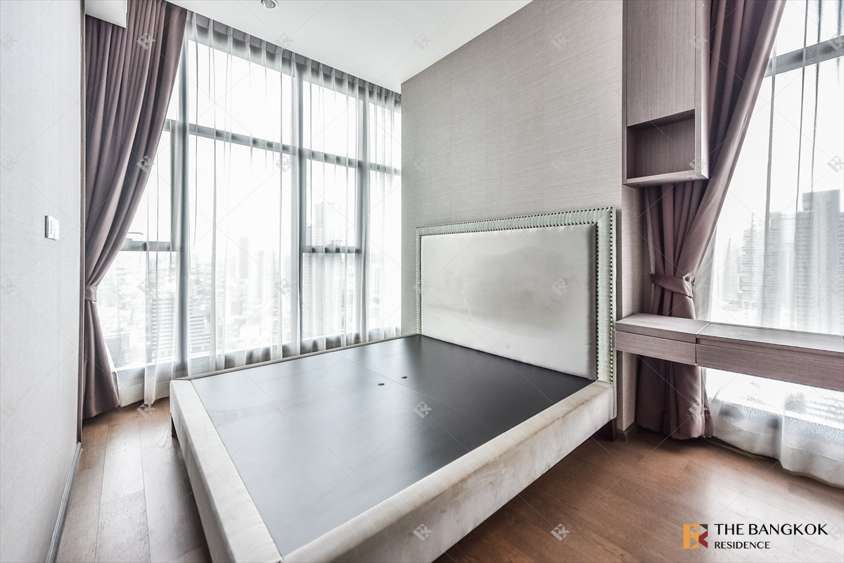 For SaleCondoSathorn, Narathiwat : 🔥 Ultra-Rare in Sathorn! 3 Bedroom The Diplomat Sathorn Near Bts Surasak