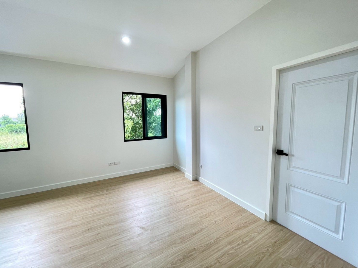 For SaleHouseMahachai Samut Sakhon : Nusasiri Rama 2 / 4 Bedrooms (For Sale), Nusasiri Rama II / 4 Bedrooms (FOR SALE) AOM018