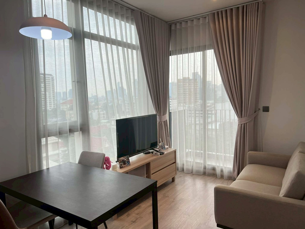 ให้เช่าคอนโดสุขุมวิท อโศก ทองหล่อ : ให้เช่าคอนโด : Rhythm Ekkamai Estate