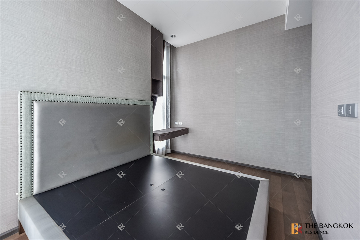 For SaleCondoSathorn, Narathiwat : 🔥 Ultra-Rare in Sathorn! 3 Bedroom The Diplomat Sathorn Near Bts Surasak