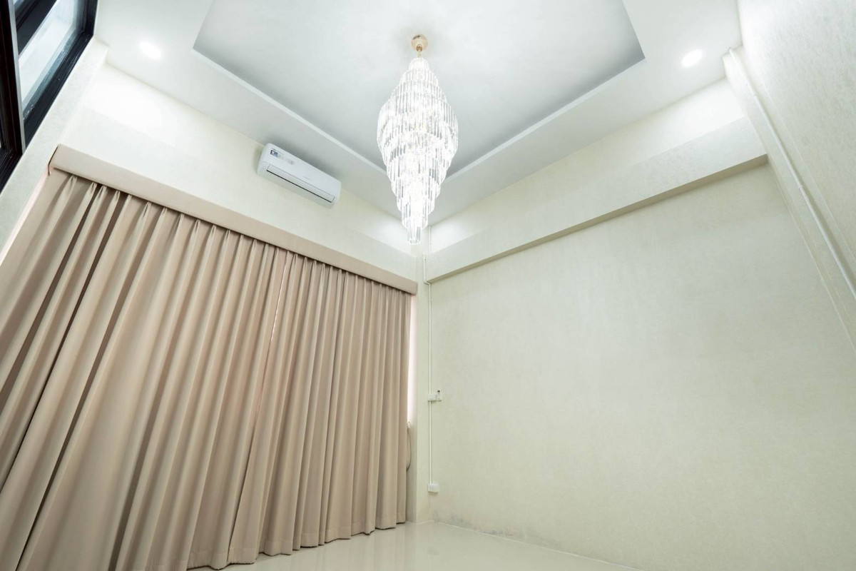 ขายอาคารพาณิชย์นนทบุรี บางใหญ่ บางบัวทอง : 🔥 ออฟฟิศ สำนักงาน 🔥 อาคารพาณิชย์ ตลาดบางใหญ่ / 4 ชั้น (ขาย), Commercial Building Bangyai Market / 4 Storey (FOR SALE) AOM014