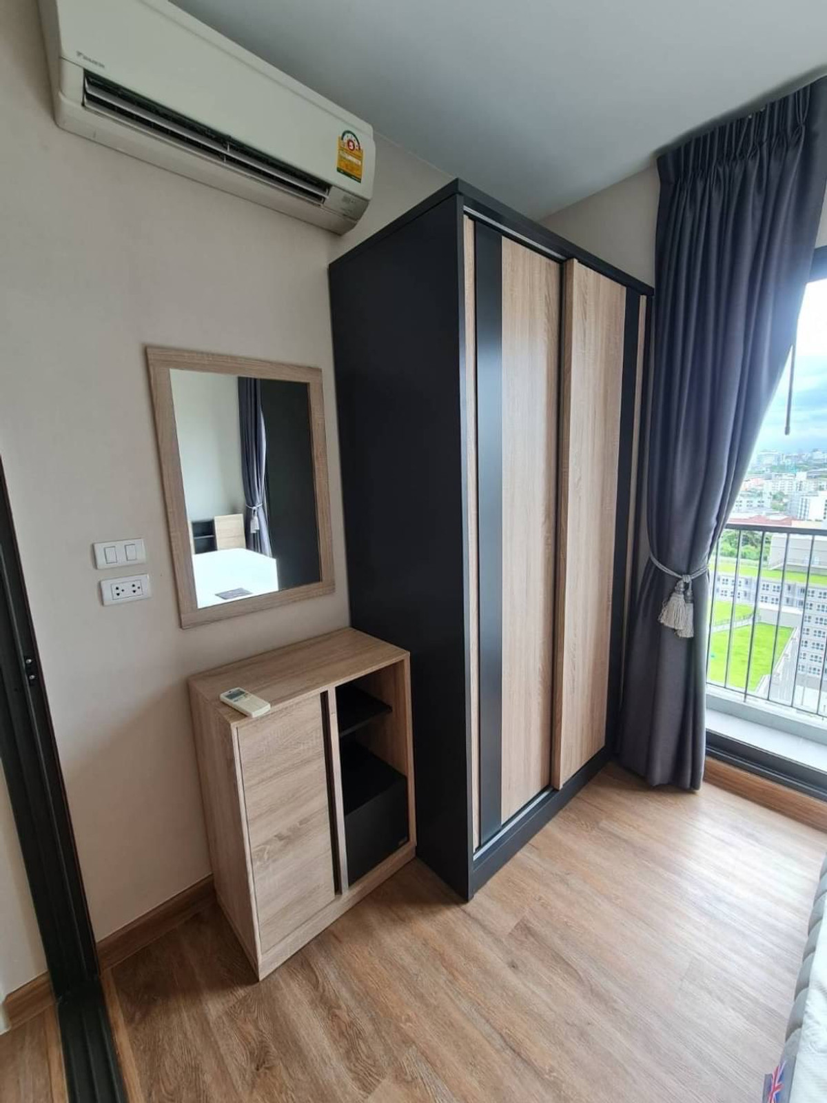 ให้เช่าคอนโดปิ่นเกล้า จรัญสนิทวงศ์ : ให้เช่า คอนโด เดอะทรีริโอ บางอ้อ สเตชั่น ส่วนกลางใหญ่ดีมาก ติด MRT บางอ้อ 