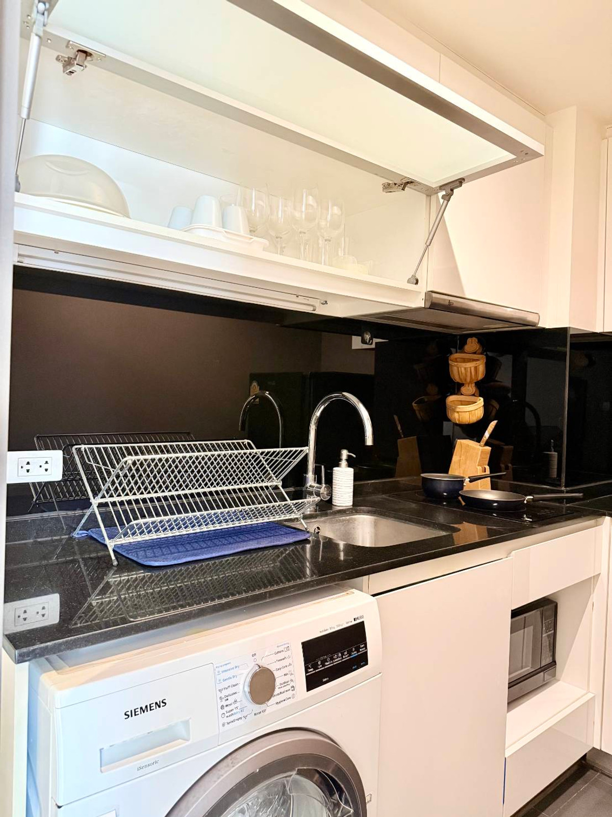 ให้เช่าคอนโดสีลม ศาลาแดง บางรัก : ให้เช่า Klass Silom ราคา 26,000 บาท [MKr251223]