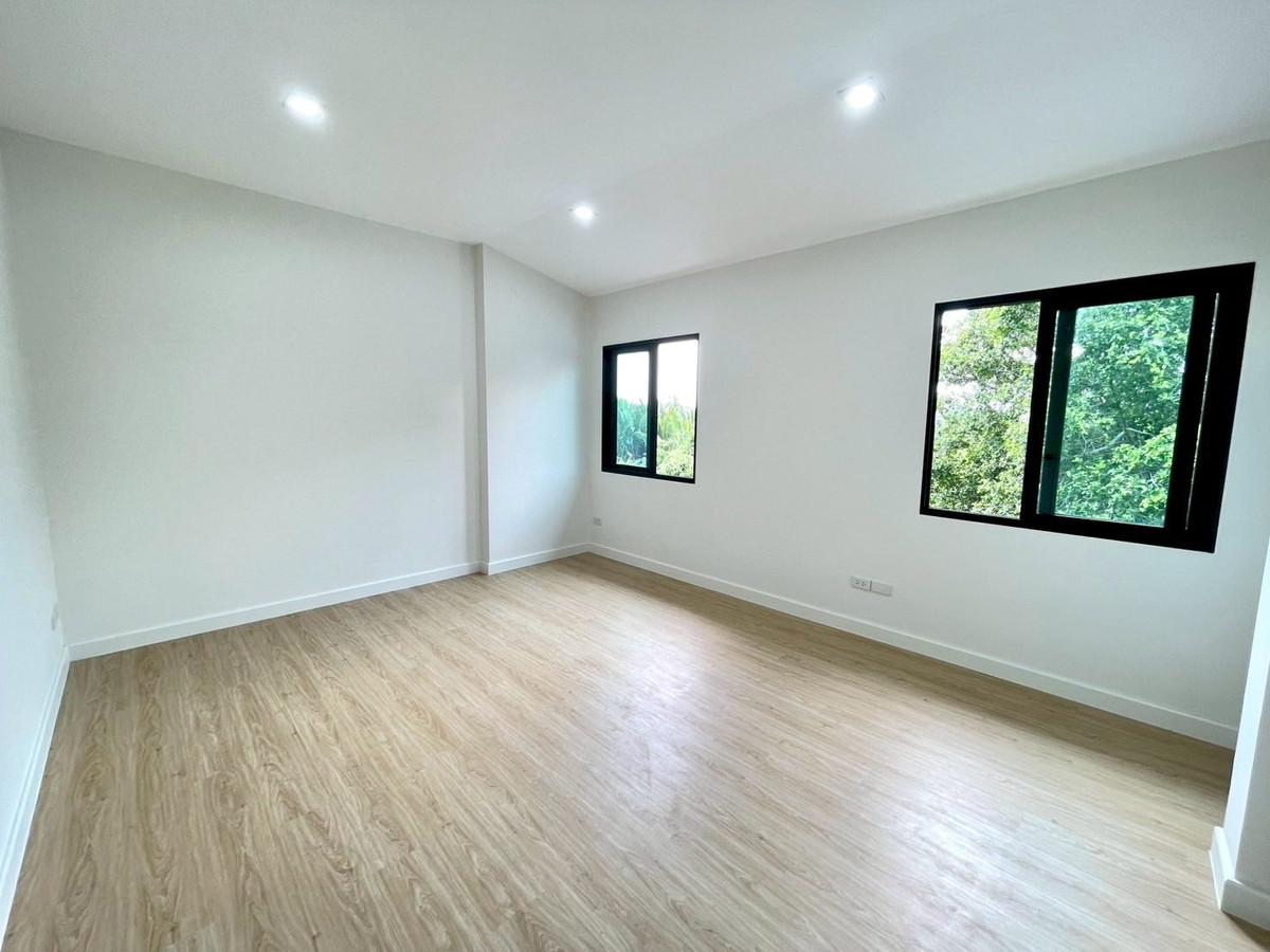 For SaleHouseMahachai Samut Sakhon : Nusasiri Rama 2 / 4 Bedrooms (For Sale), Nusasiri Rama II / 4 Bedrooms (FOR SALE) AOM018