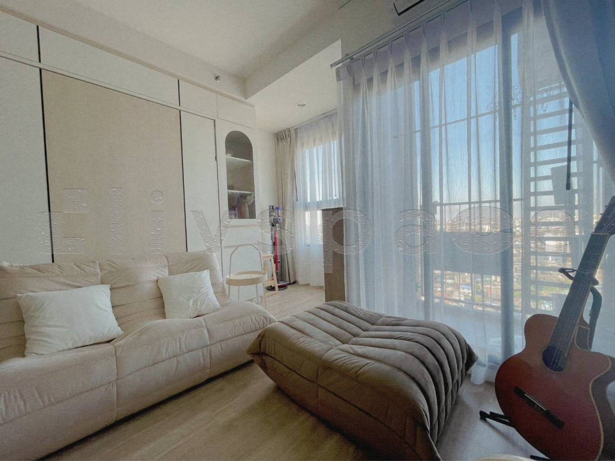 ขายคอนโดวงเวียนใหญ่ เจริญนคร : ▚ LE148ツ ขายขาดทุน! Ideo Sathorn-Wongwien Yai Studio 27.33 ตร.ม.! 📉 ราคาถูกที่สุด (ซื้อมา 3.6M ขายเพียง 3.2M!) แต่ง Cozy Minimal ดูพลุได้จากระเบียง!