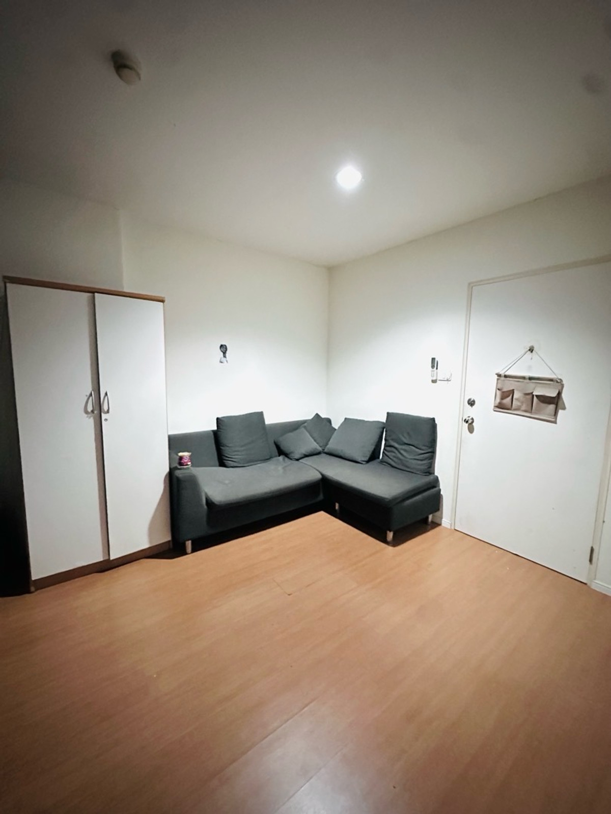 For RentCondoPathum Thani,Rangsit, Thammasat : 📢 Urgent!!! Room ready for rent, Lumpini Township Condo, Rangsit Khlong 1, near Future Park.