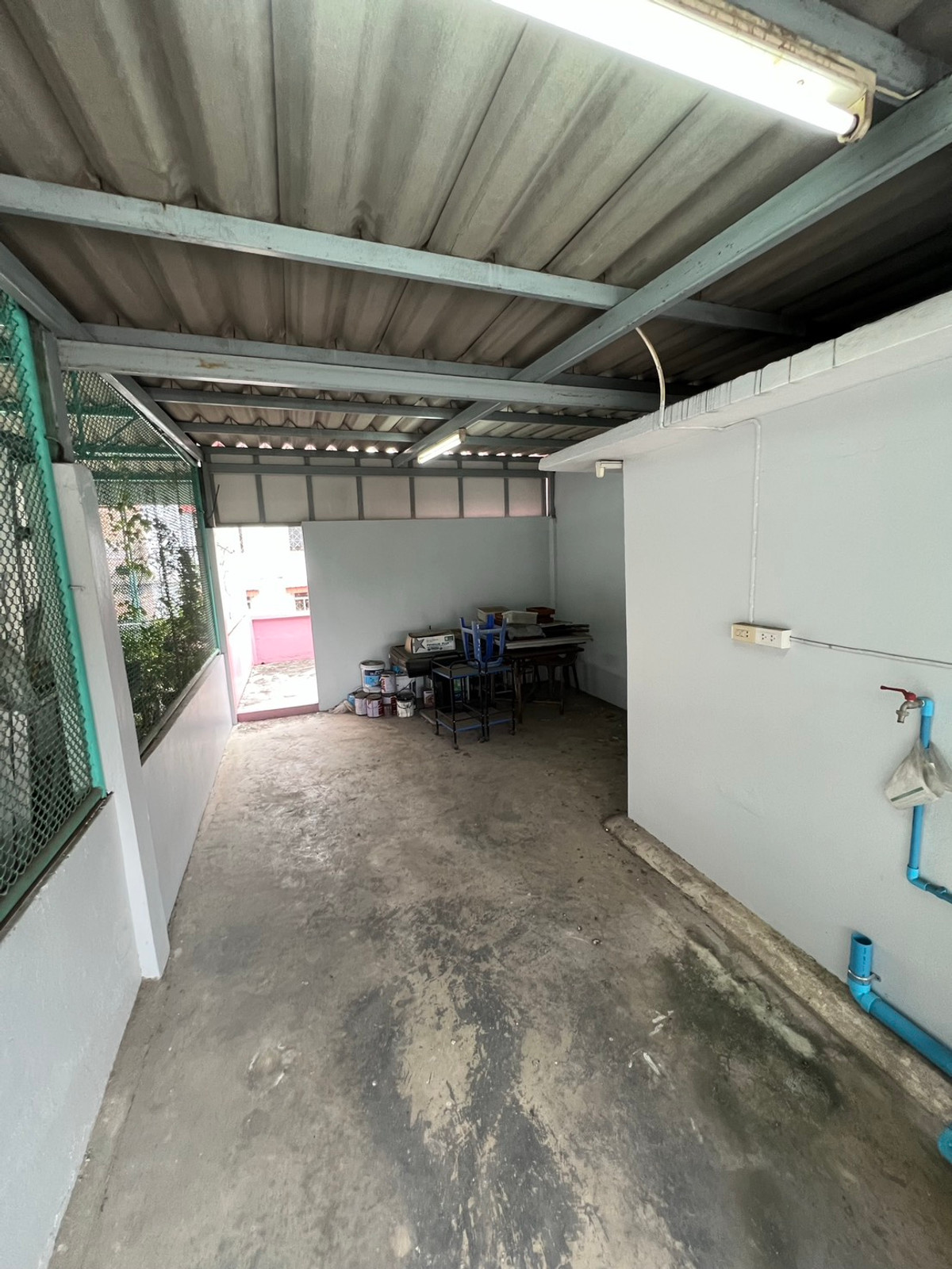 ให้เช่าอาคารพาณิชย์พระราม 3 สาธุประดิษฐ์ : ให้เช่า อาคารพาณิชย์สามชั้น ซอยแฉล้มนิมิตร 8 รีโนเวทใหม่ ยังไม่เคยปล่อยเช่า พร้อมเข้าอยู่