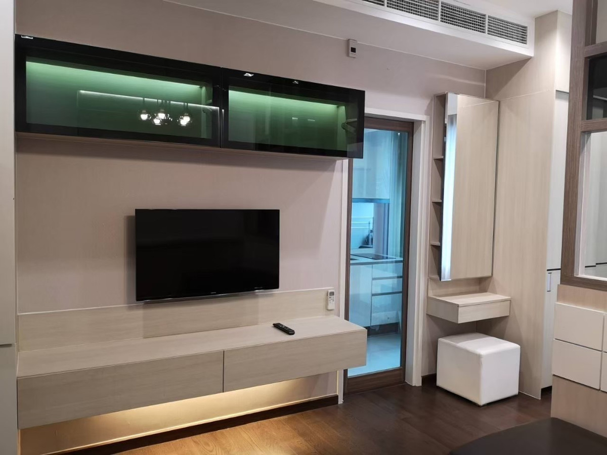 ขายคอนโดพระราม 9 เพชรบุรีตัดใหม่ RCA : 🔥 ขายด่วน 🔥  ถูกสุด ห้องสวย  ห้องรองมุม ห้องจริงกว้าง  วิวดีมาก วิวสระ   Call 0619824959